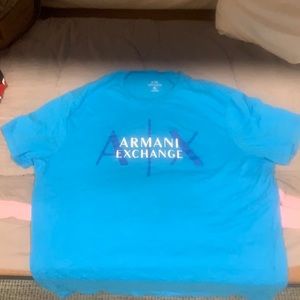 Mom bought me this shirt im tryna sell it